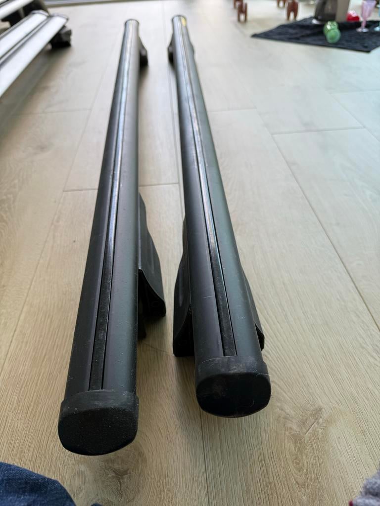 Menabo Tiger XL Dakdragers voor gesloten dakrails, Auto diversen, Dakdragers, Zo goed als nieuw, Ophalen