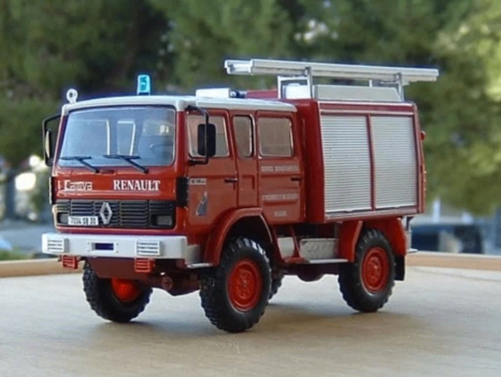 Renault VI 95.30 4x4 off road Brandweerserie 1/43 # 137