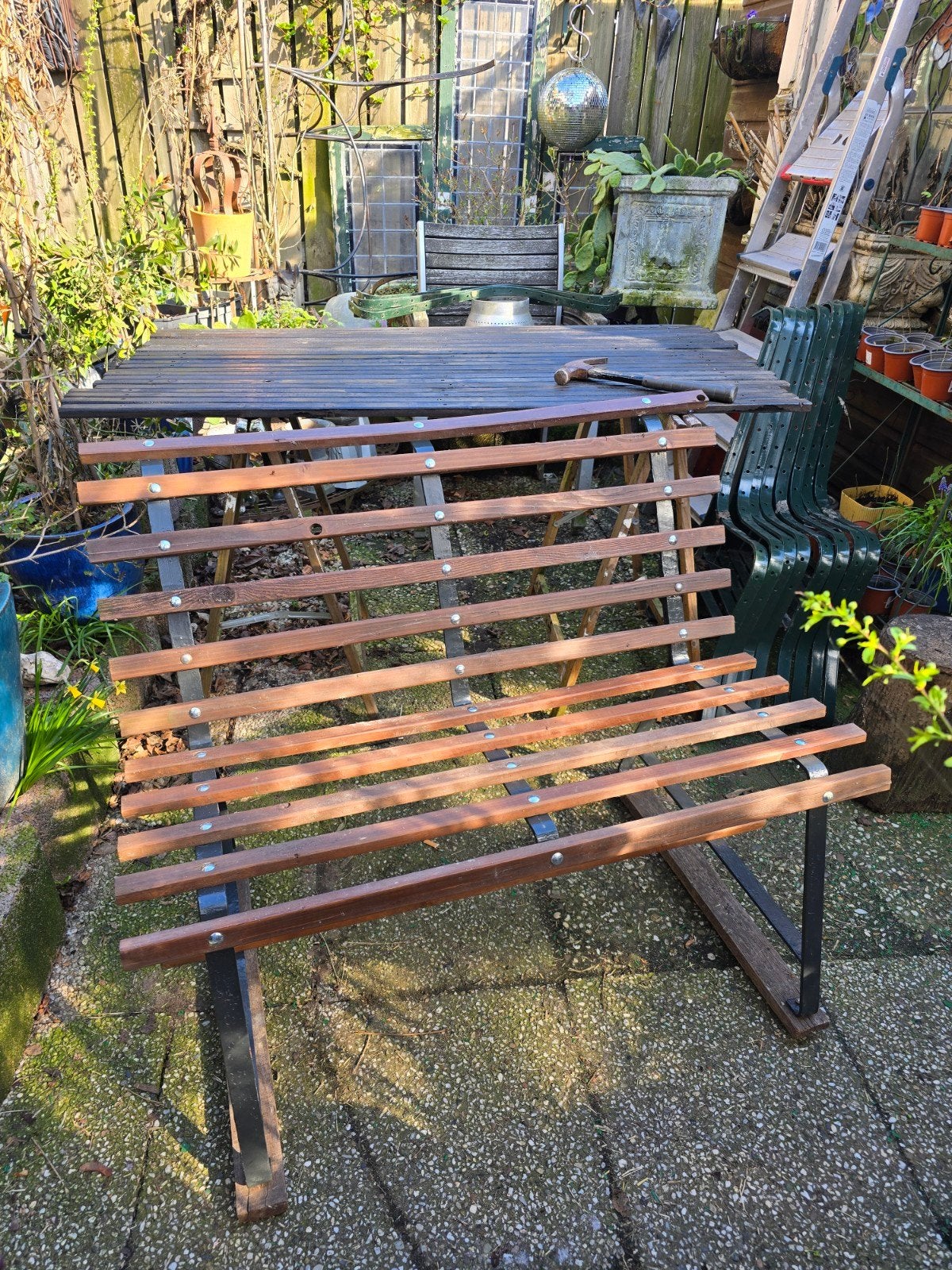 Oud houten tuinbankje, Ophalen
