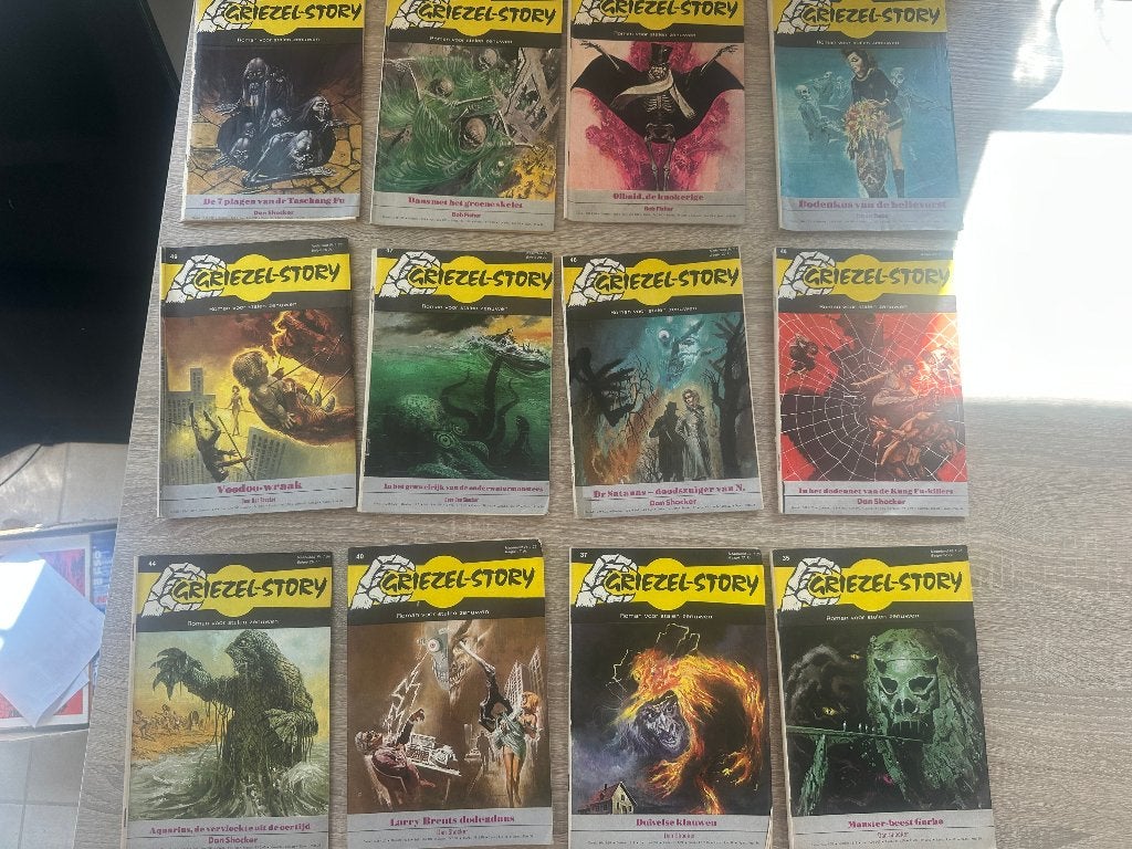 Griezel-story 50x en 18 andere pulptijdschriften, Ophalen of Verzenden, Gelezen, Overige typen
