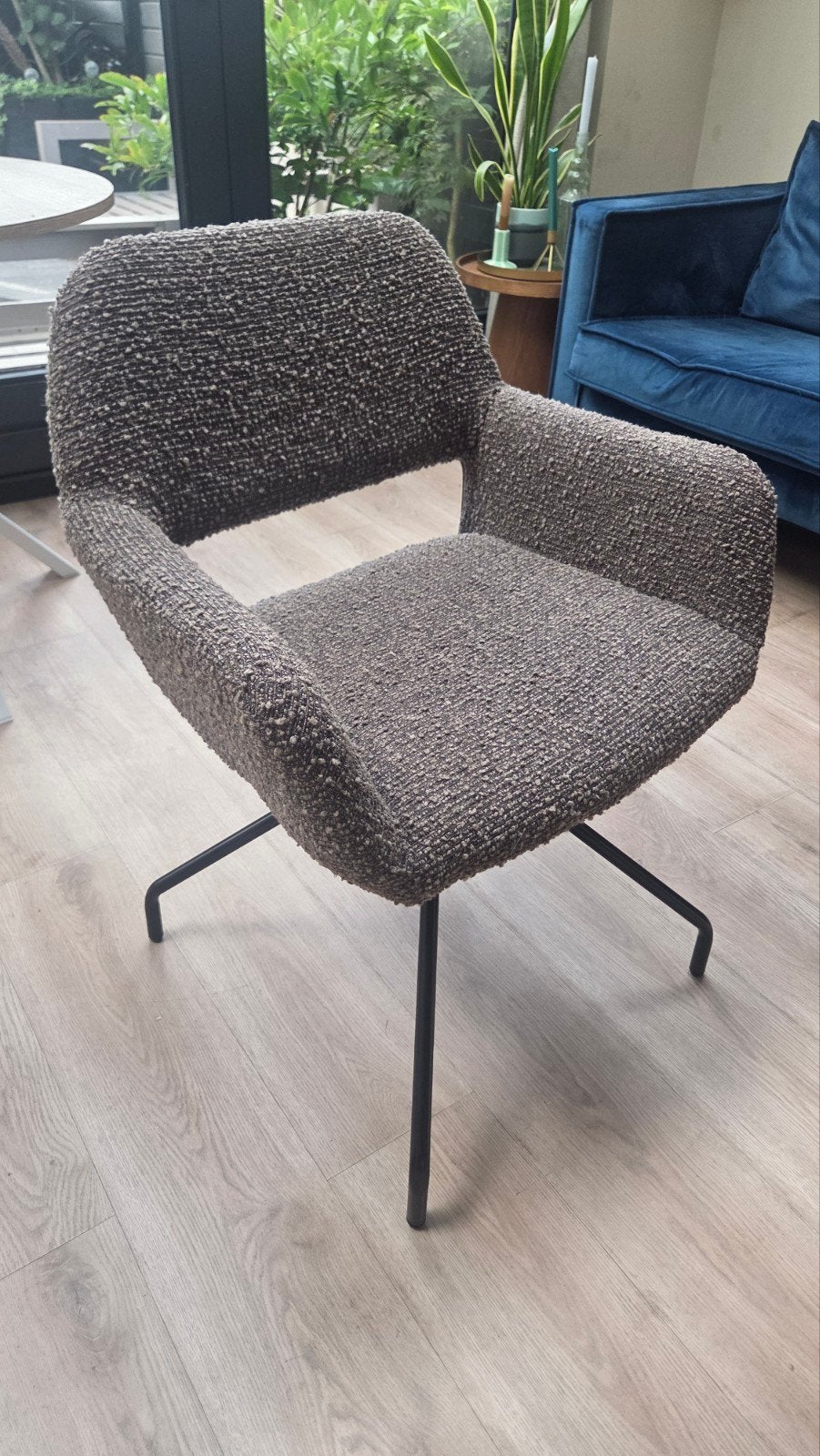 Moderne eetkamerstoel - Grijs/taupe, Ophalen, Modern, Industrieel, Zo goed als nieuw, Metaal