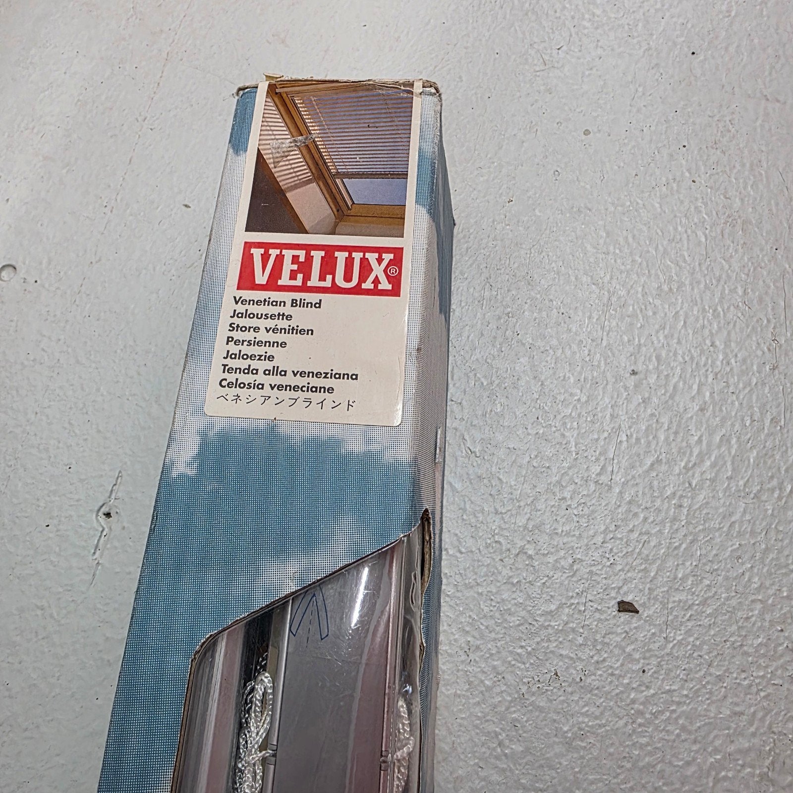 Velux GGU 104 Jaloezie - Nieuw in doos, Verzenden, Minder dan 100 cm, Nieuw, Minder dan 100 cm
