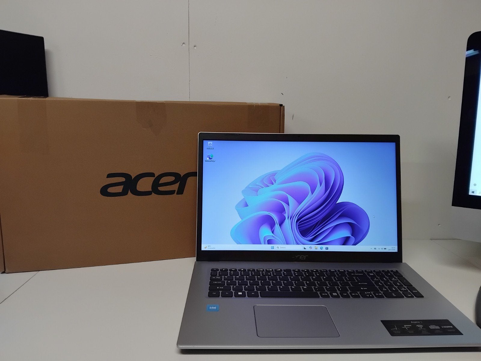 Acer Aspire 3 A317 Celeron N5100 8GB 512GB SSD 17,3 Inch, Computers en Software, Gebruikt, Qwerty, 8 GB, Minder dan 2 Ghz