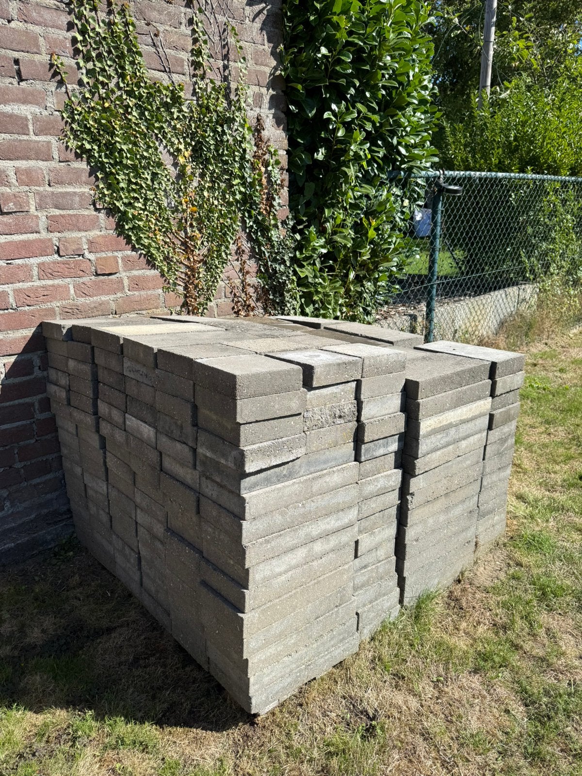 GRATIS AF TE HALEN TERRASTEGELS, Ophalen, Gebruikt, Klinkers, 10 m² of meer