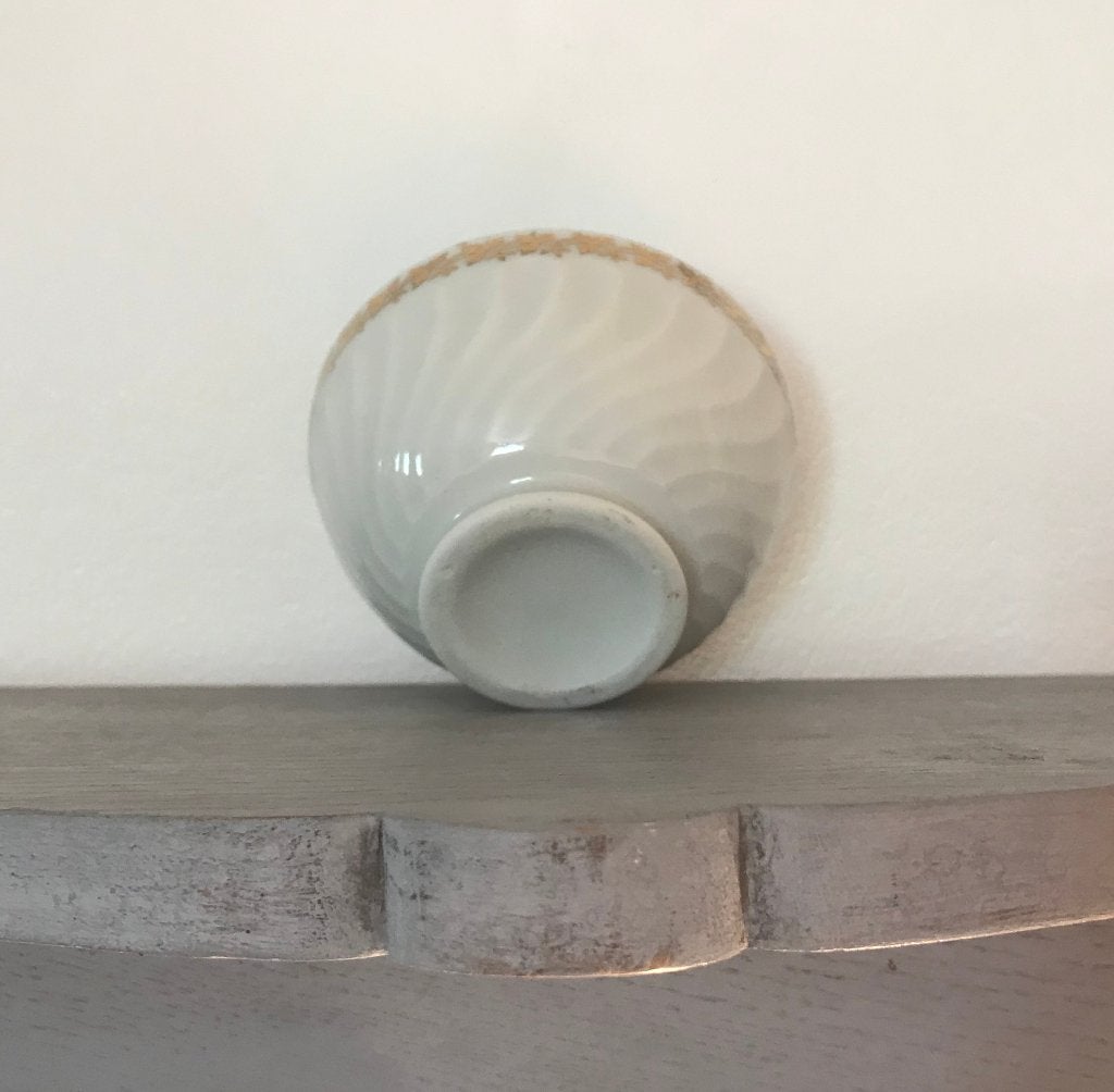 Mini bowl spoelkom met roos en vergulde blaadjes rand, Ophalen of Verzenden