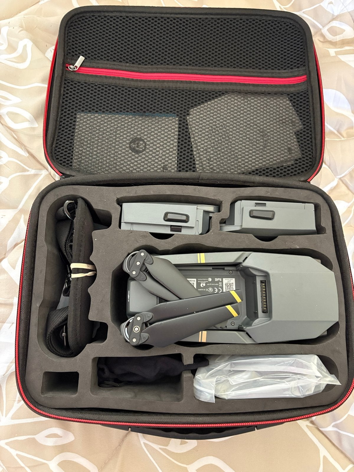 DJI Mavic Pro Drone met 2 accu's en accessoires, Cameradrone, Extra accu('s), 15 tot 30 minuten, Zo goed als nieuw
