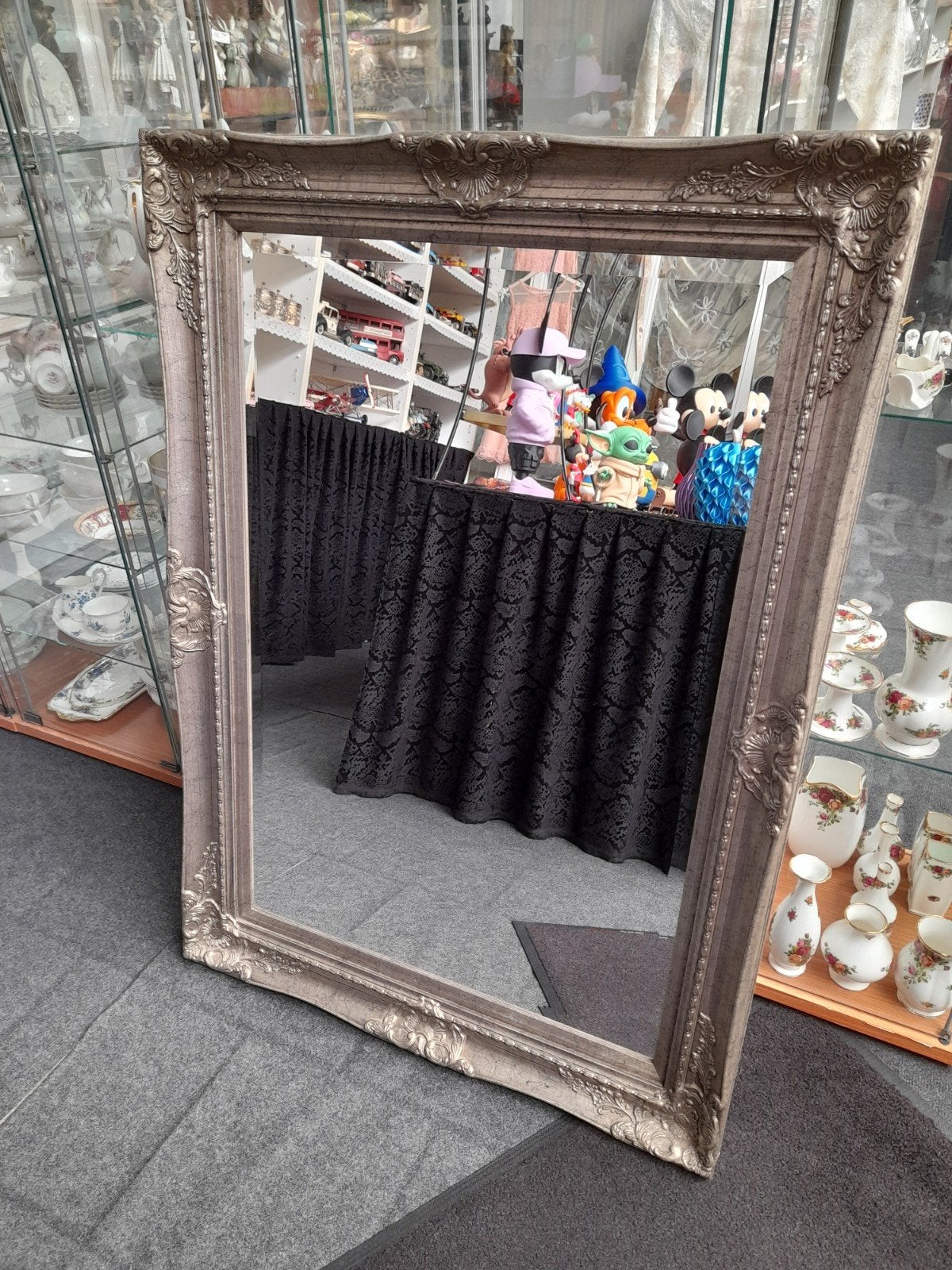 Zeer mooie rubuste barok spiegel.

Deze is ca 110 bij 80 cm., Ophalen, Zo goed als nieuw, Rechthoekig, Minder dan 100 cm