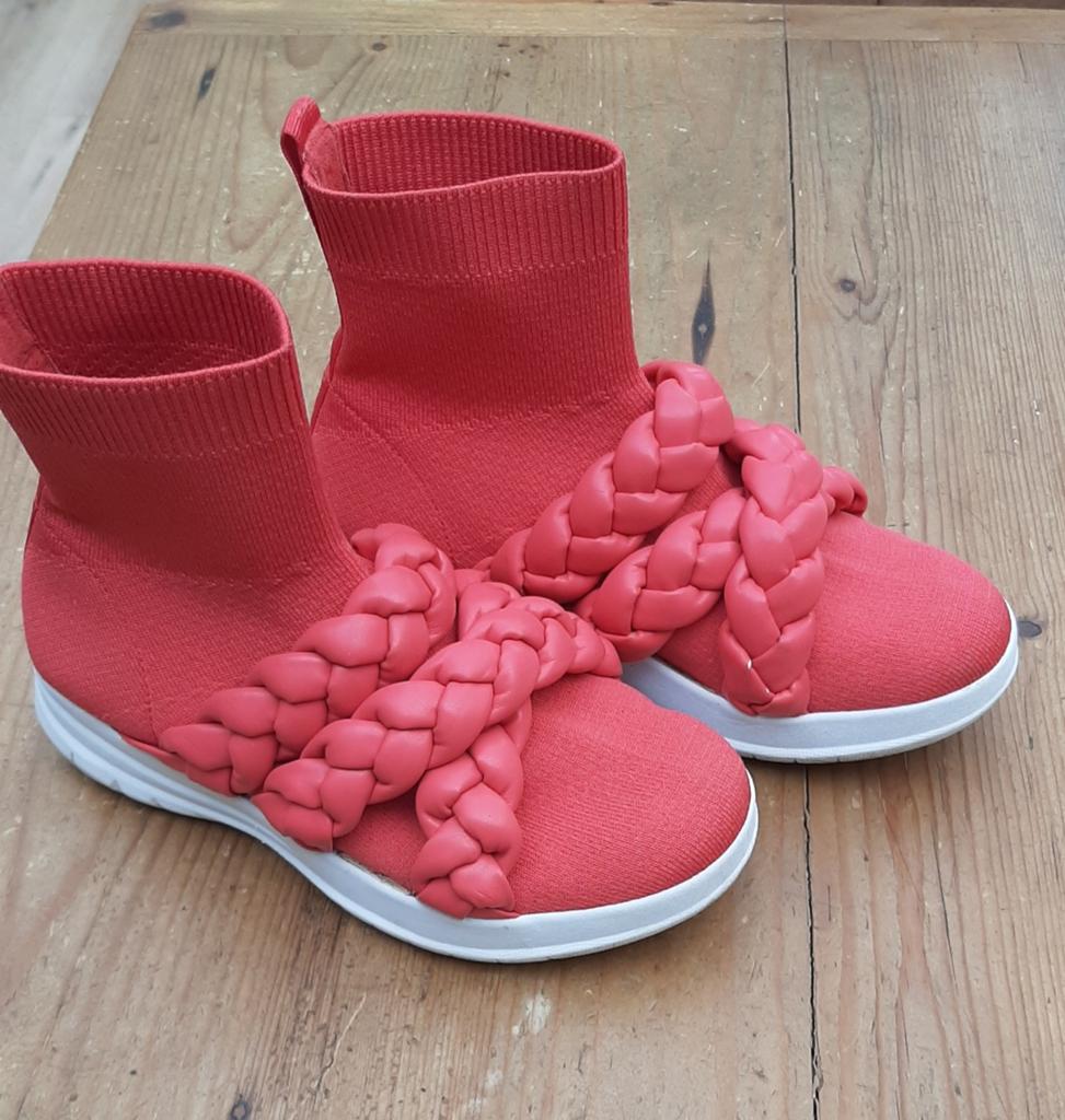 Fitflop sneakers rood met vlechtwerk maat 37, Kleding | Dames, Schoenen, Ophalen of Verzenden, Sneakers of Gympen, Fitflop, Gedragen
