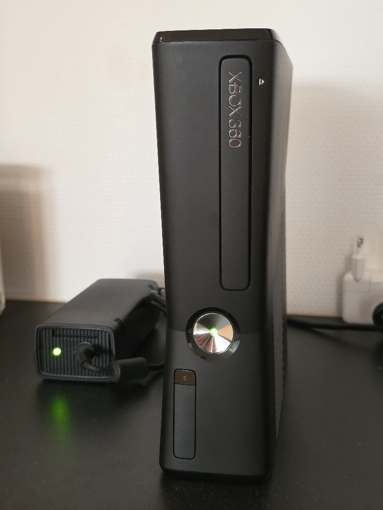 Xbox 360 + 5 games, Spelcomputers en Games, Games | Xbox 360, 1 speler, Ophalen, Gebruikt, Vanaf 18 jaar