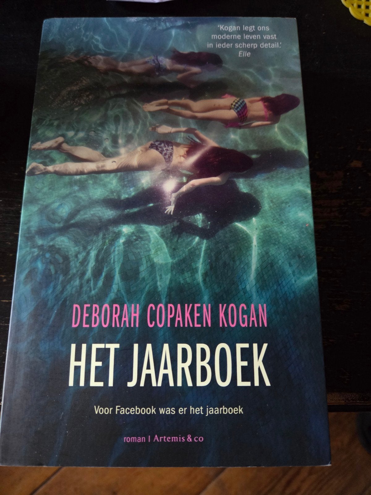 Het Jaarboek, Ophalen of Verzenden, Zo goed als nieuw