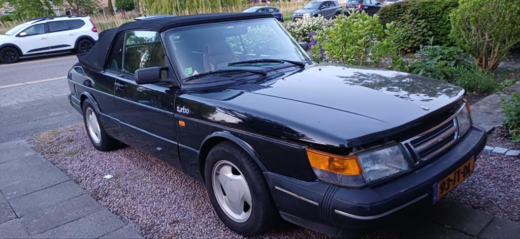 Saab 900 2.0 T16 Turbo Cabrio K6 1988 Zwart, Auto's, Saab, Voorwielaandrijving, Beige, 4 cilinders, Cabriolet