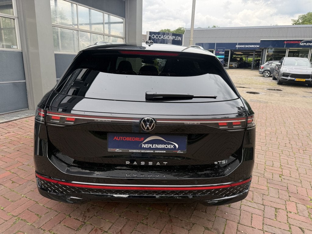 Volkswagen Passat Variant 1.5 eHybrid R-Line Edition | SoH 1, 77 km/l, Zwart, Zwart, Hybride Elektrisch/Benzine