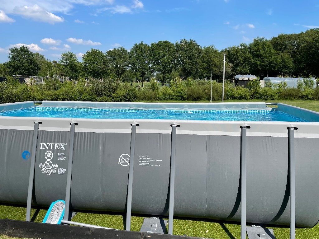 Intex Ultra Frame XTR Pool – l549cm x b274cm x h132cm, Tuin en Terras, Zwembaden, 200 tot 300 cm, Zo goed als nieuw, Rechthoekig