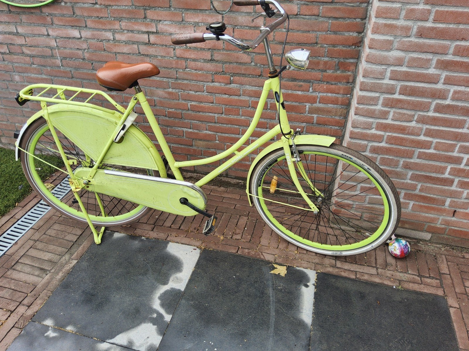 Leuke fiets, heeft wat aandacht nodig, Fietsen en Brommers, Fietsen | Dames | Damesfietsen, Overige merken, Velgrem, Ophalen of Verzenden