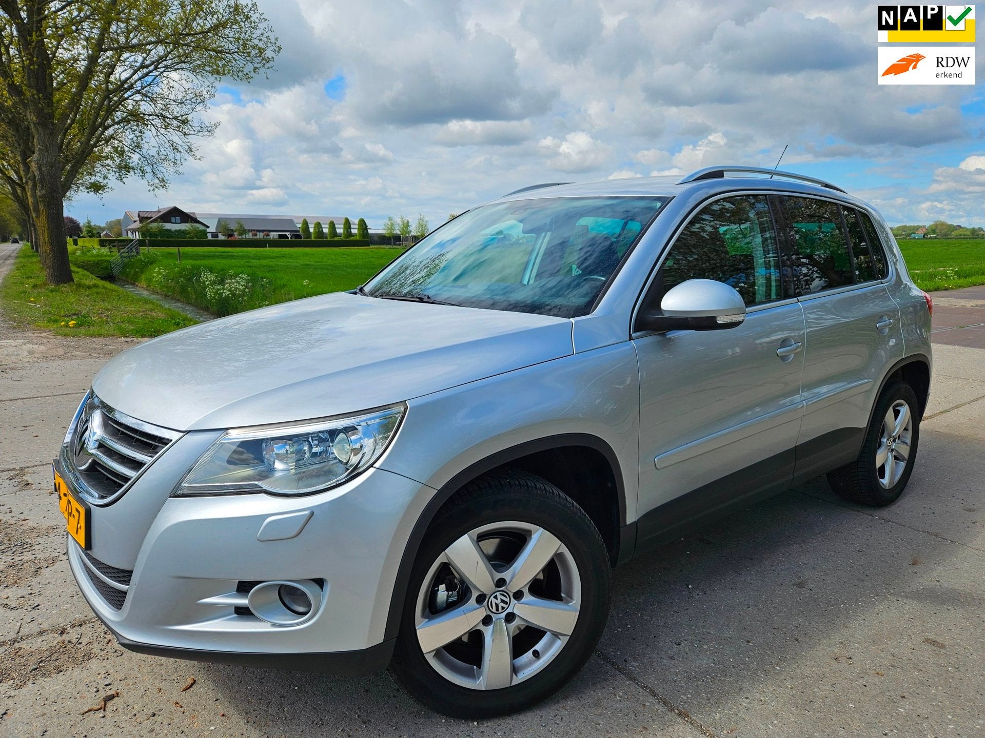 Volkswagen Tiguan 2.0 TDI Trend&Fun 4Motion/ automaat/ airco, Gebruikt, 4 cilinders, 2000 kg, Origineel Nederlands
