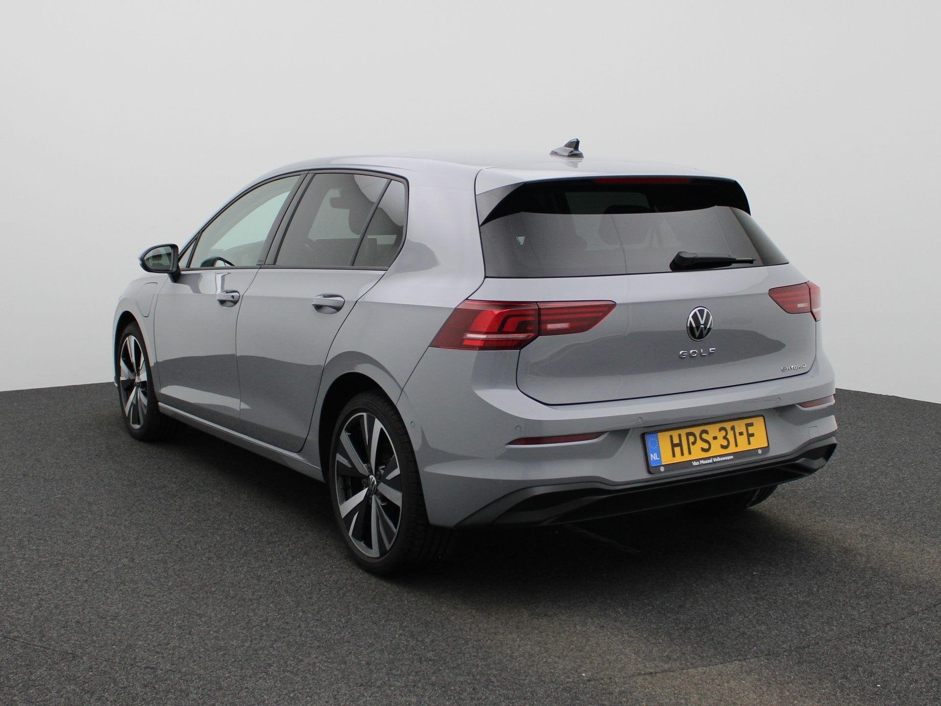 Volkswagen Golf 1.5 eHybrid 50 Edition Navigatie | Camera |, Auto's, 12 maanden, 4 cilinders, 26 kWh, Bedrijf