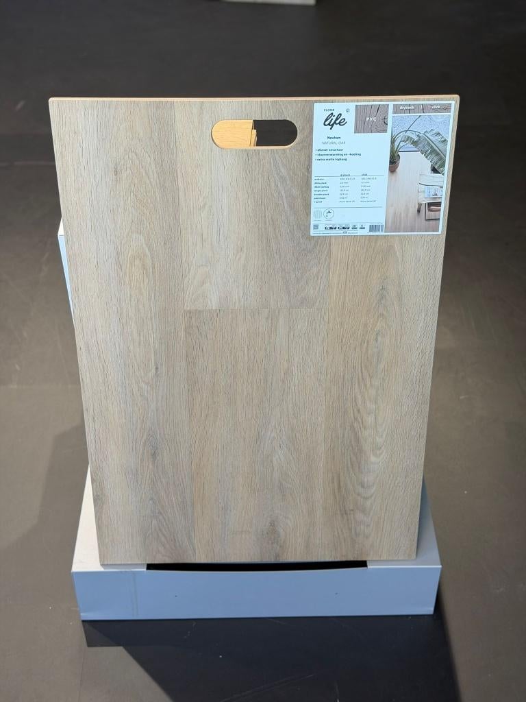 SCOOR DEZE DEAL: PVC PLAK & CLICK (PLANK) v.a. €18,95 P/M², Crème, PVC STROKEN PLANK, 75 m² of meer, Overige typen