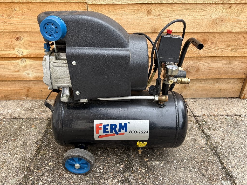 Ferm compressor 24 liter / 8 bar, Doe-het-zelf en Verbouw, Compressors, Ophalen, Gebruikt, 6 tot 10 bar, Minder dan 200 liter/min