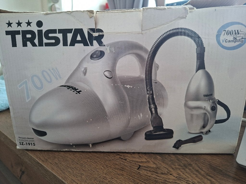 Stoomstrijkbout en mini stofzuigertje , voor caravan., Caravans en Kamperen, Ophalen, Zo goed als nieuw