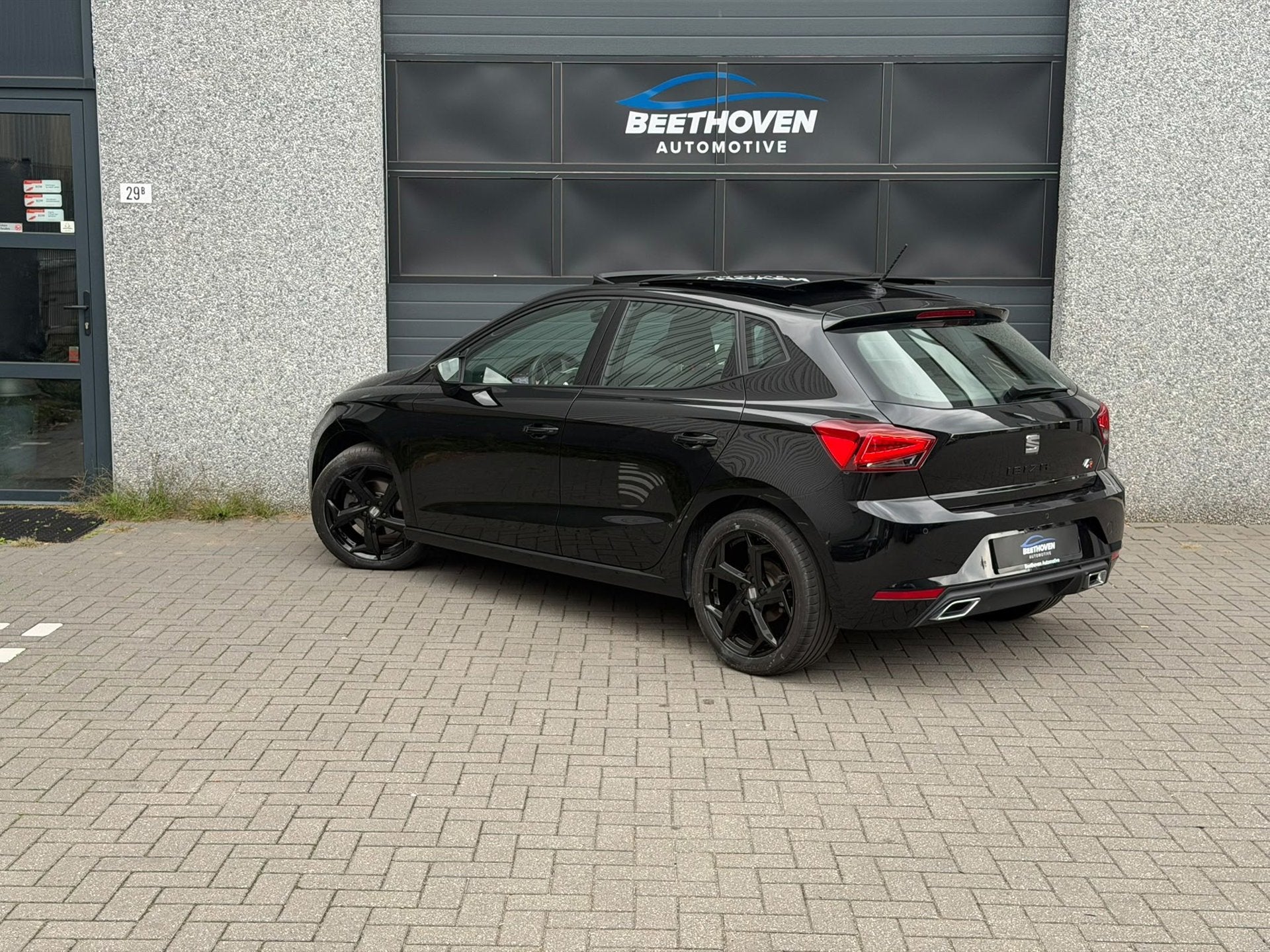 Seat IBIZA 1.0 EcoTSI FR Pano Camera, Auto's, Dealer onderhouden, Stof, Gebruikt, 580 kg