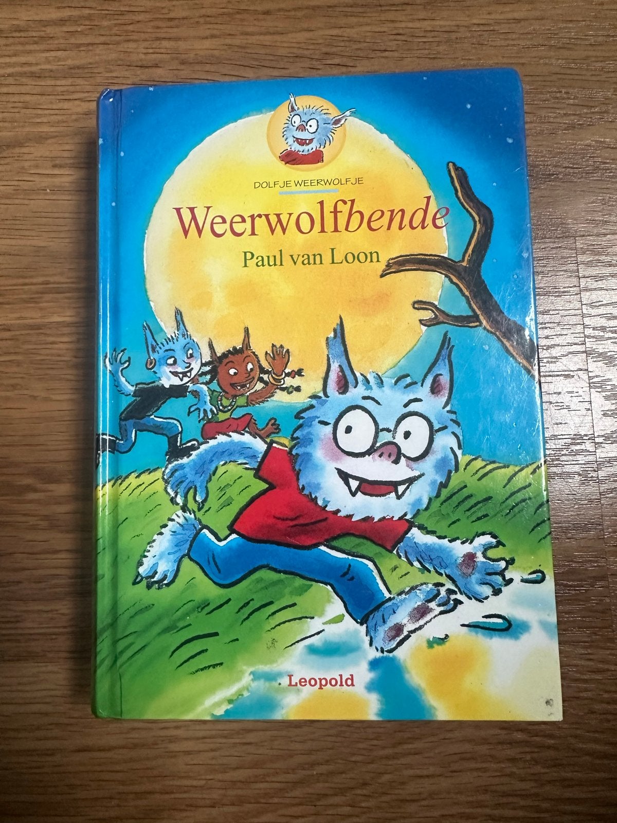 Dolfje Weerwolfje: Weerwolfbende - Paul van Loon, Ophalen of Verzenden, Gelezen, Fictie algemeen