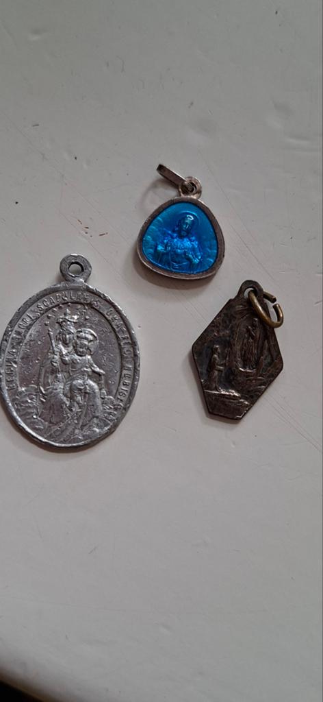 Religieuze hangertjes, Ophalen of Verzenden