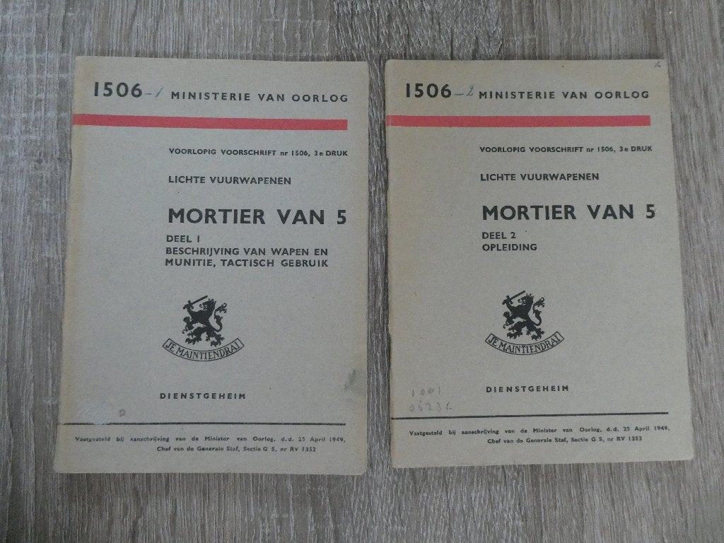 2 voorschriften Mortier van 5, 1949., Verzamelen, Militaria | Algemeen, Ophalen of Verzenden, Landmacht, Nederland, Boek of Tijdschrift
