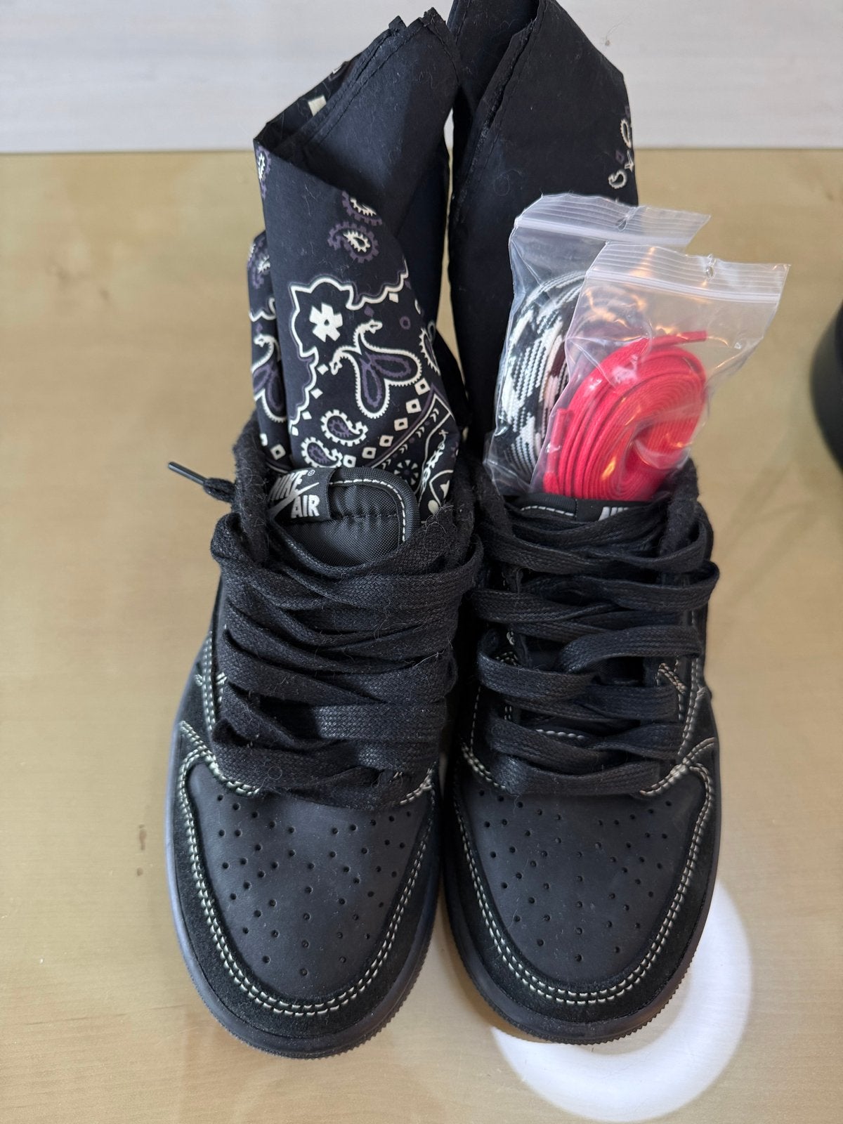 Nike Air Jordan 1 Low x Travis Scott Black Phantom, Ophalen of Verzenden, Zo goed als nieuw, Zwart, Sneakers of Gympen