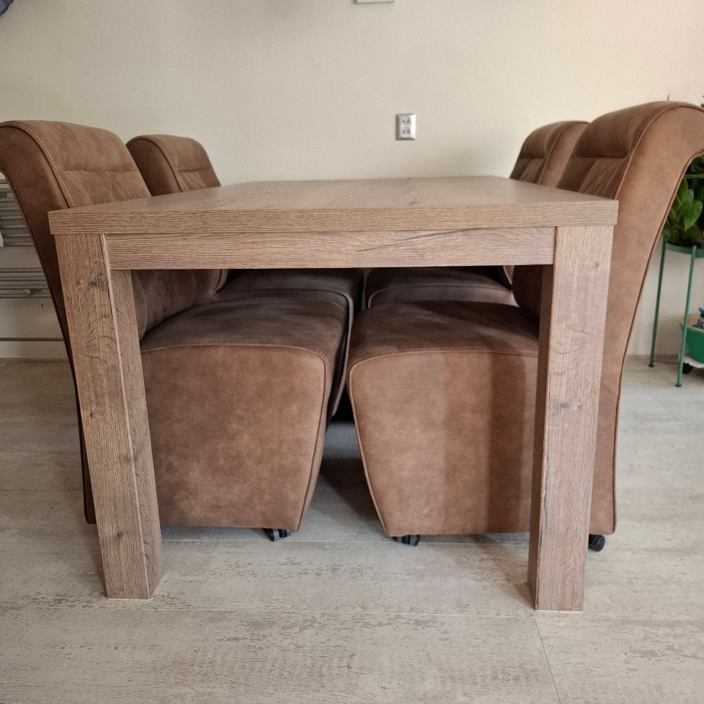 Te koop een mooi eethoek met 4 stoelen., Ophalen, Zo goed als nieuw, 4 tot 6 stoelen