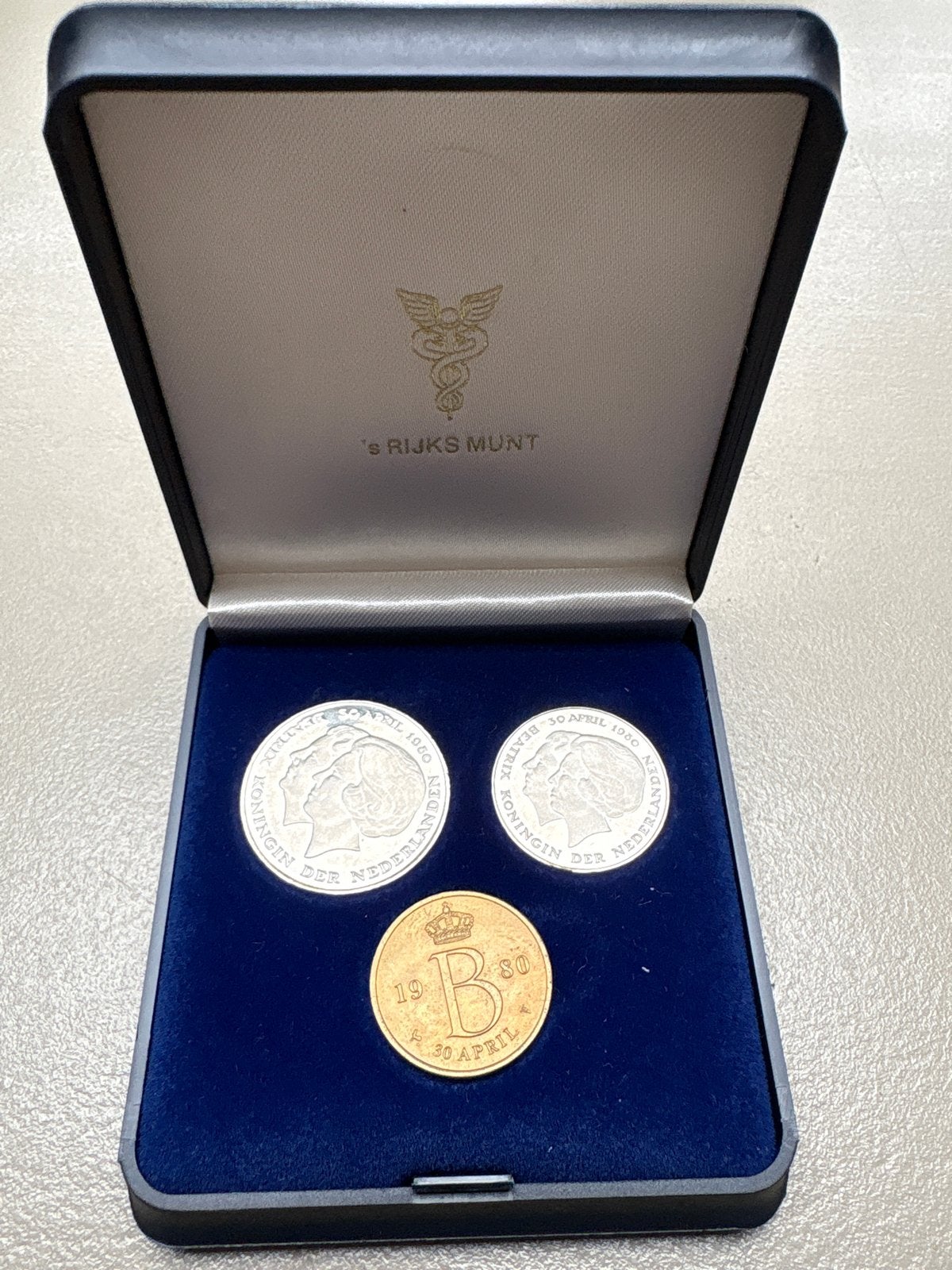 Muntset Koningin Juliana 1980 - 40 jaar bevrijding, Koningin Juliana, Setje, Goud, Overige waardes