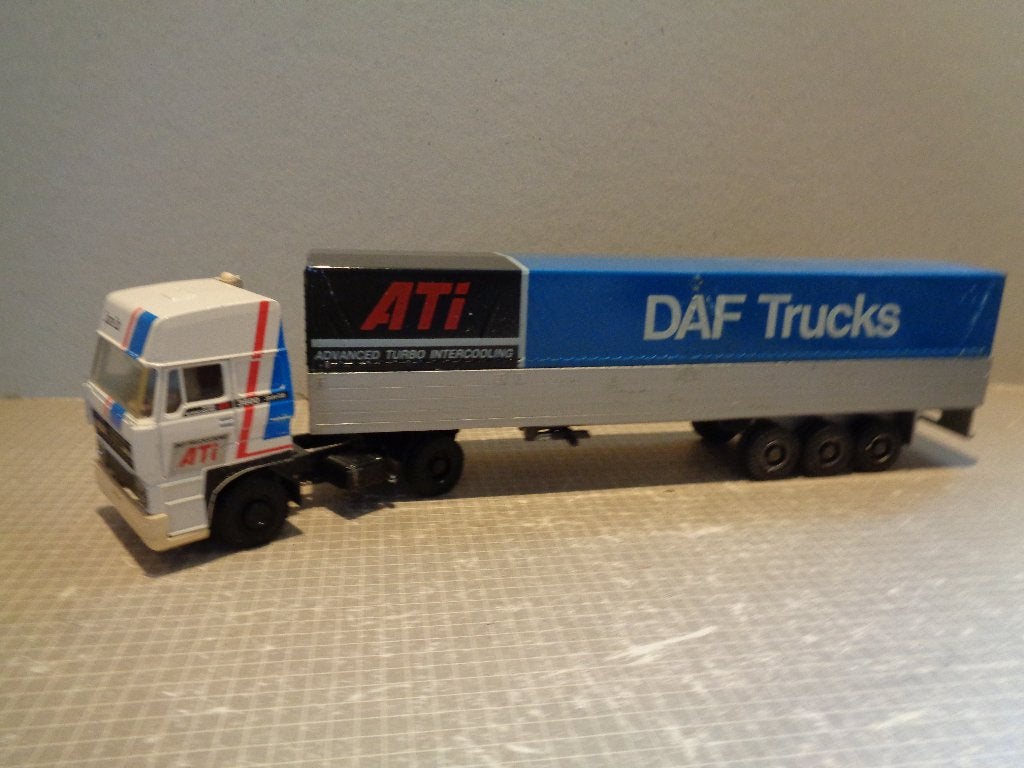 lion daf 3600 sc met huif trailer, Ophalen of Verzenden, Zo goed als nieuw, Bus of Vrachtwagen, Lion Toys