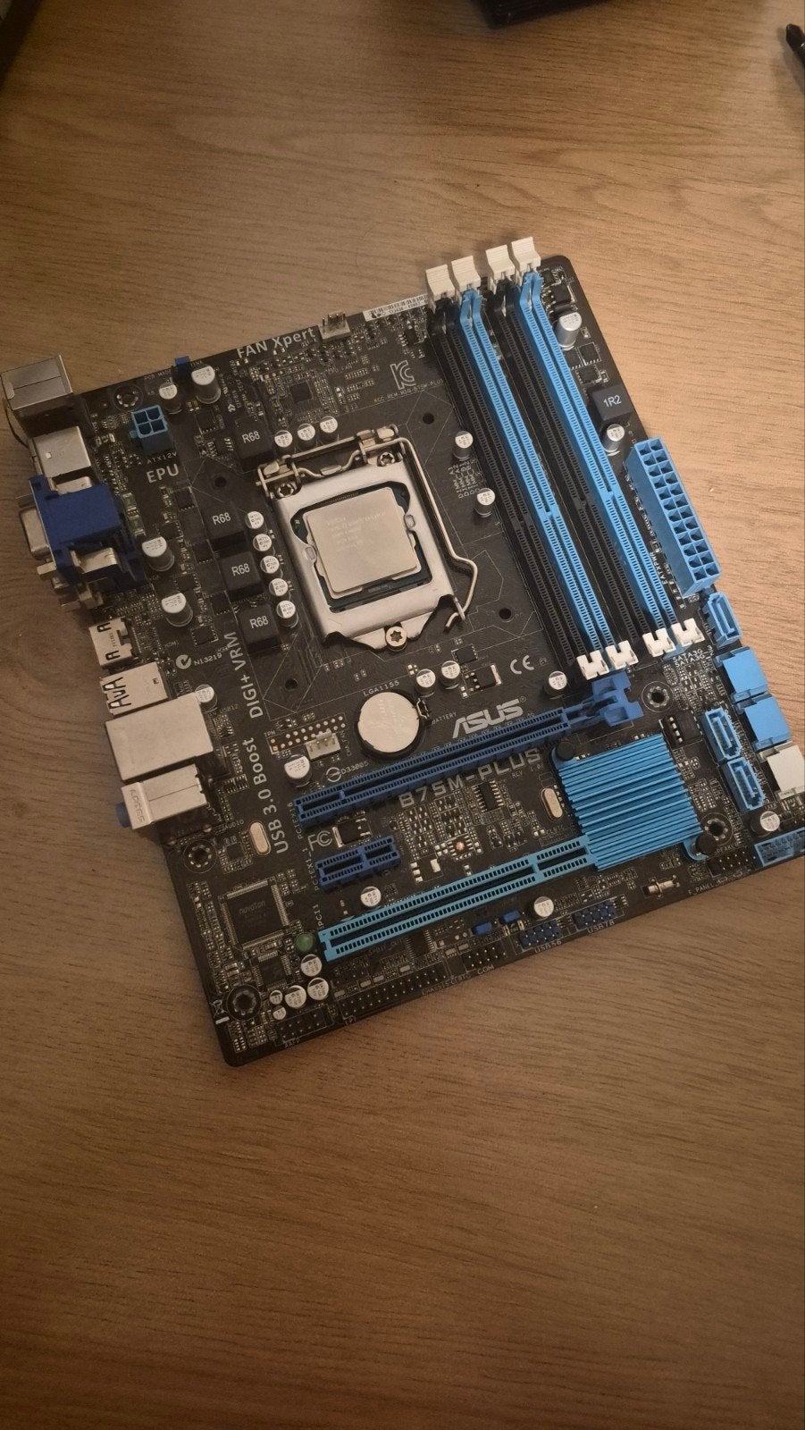 READ DESCRIPTION! - Intel Xeon E3-1245 v2 & Asus B75M-Plus, Intel Xeon E3-1245 v2, LGA1155, Gebruikt, 4-core