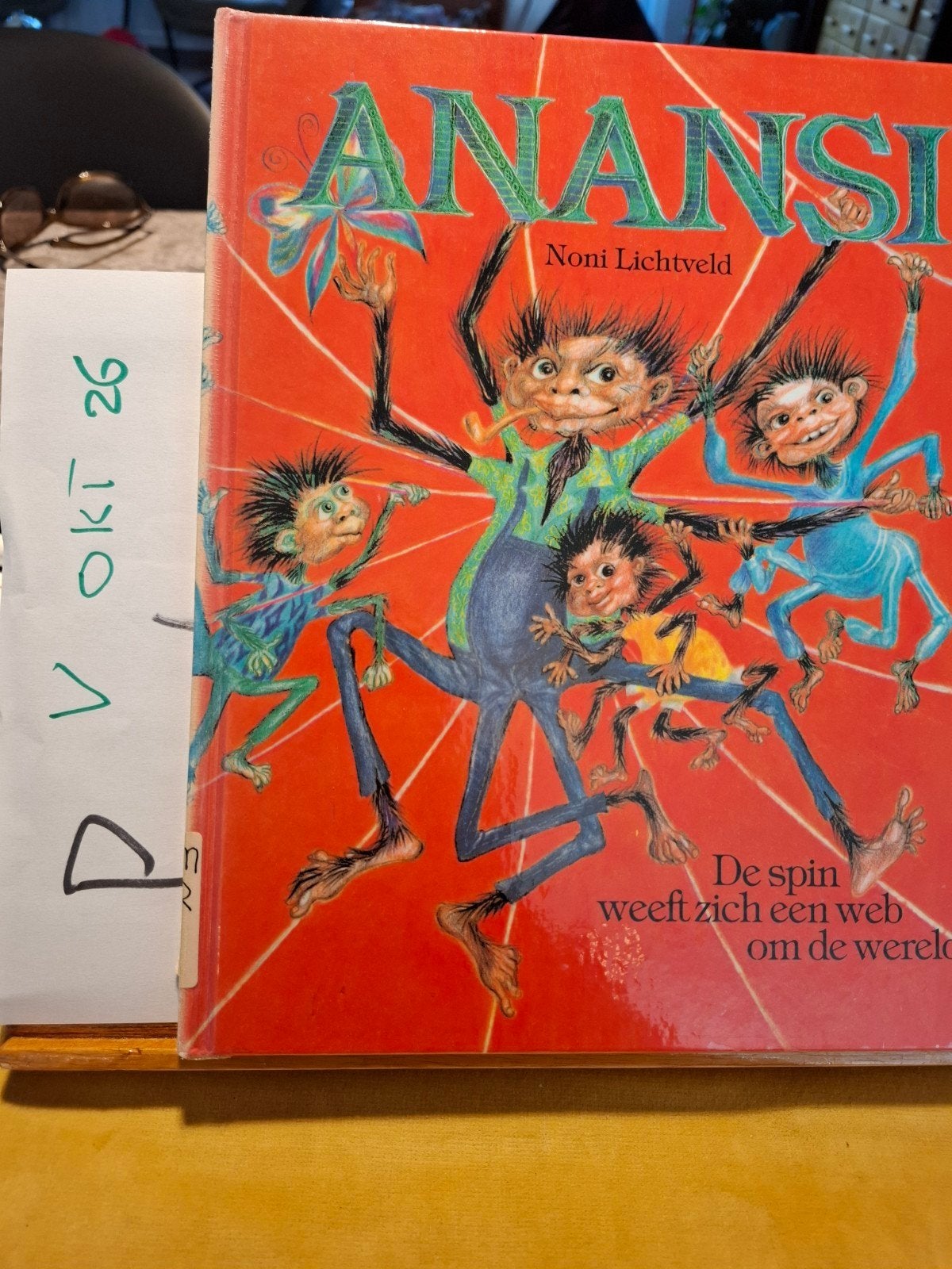 Anansi: De spin weeft zich een web om de wereld, Ophalen of Verzenden, Zo goed als nieuw, Noni Lichtveld, Sprookjes