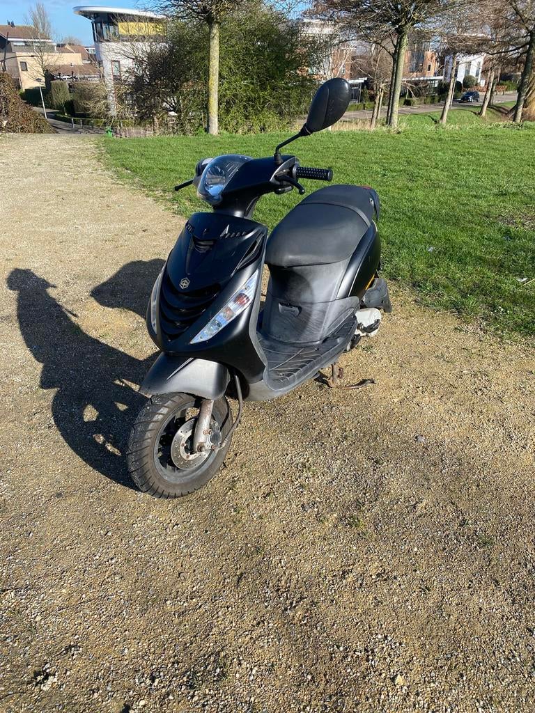 Piaggio Zip Scooter - Zwart, Gebruikt, Ophalen, Gebruikt, Zip, Benzine
