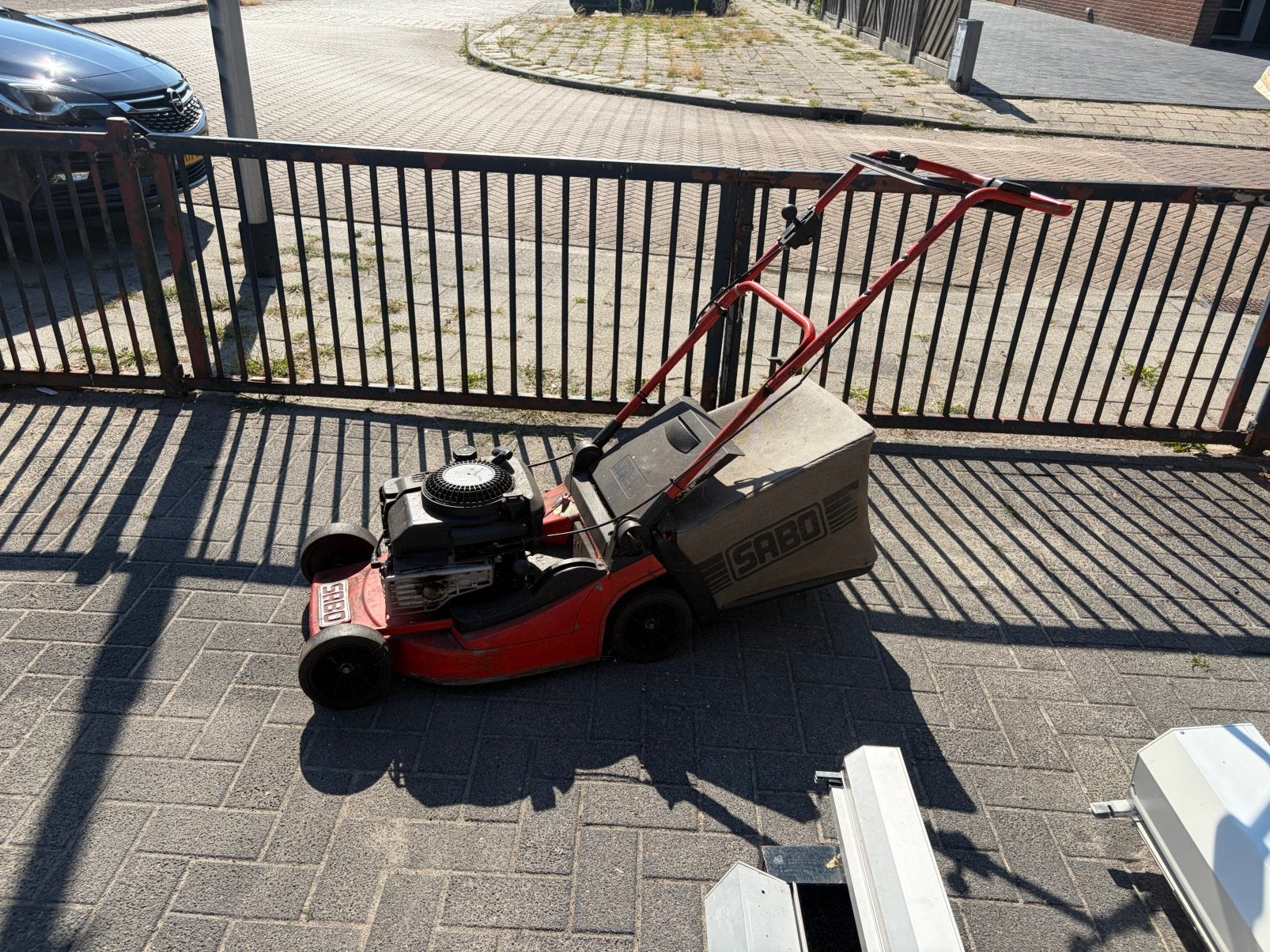 SABO benzine grasmaaier, Ophalen of Verzenden, Zo goed als nieuw, Hout