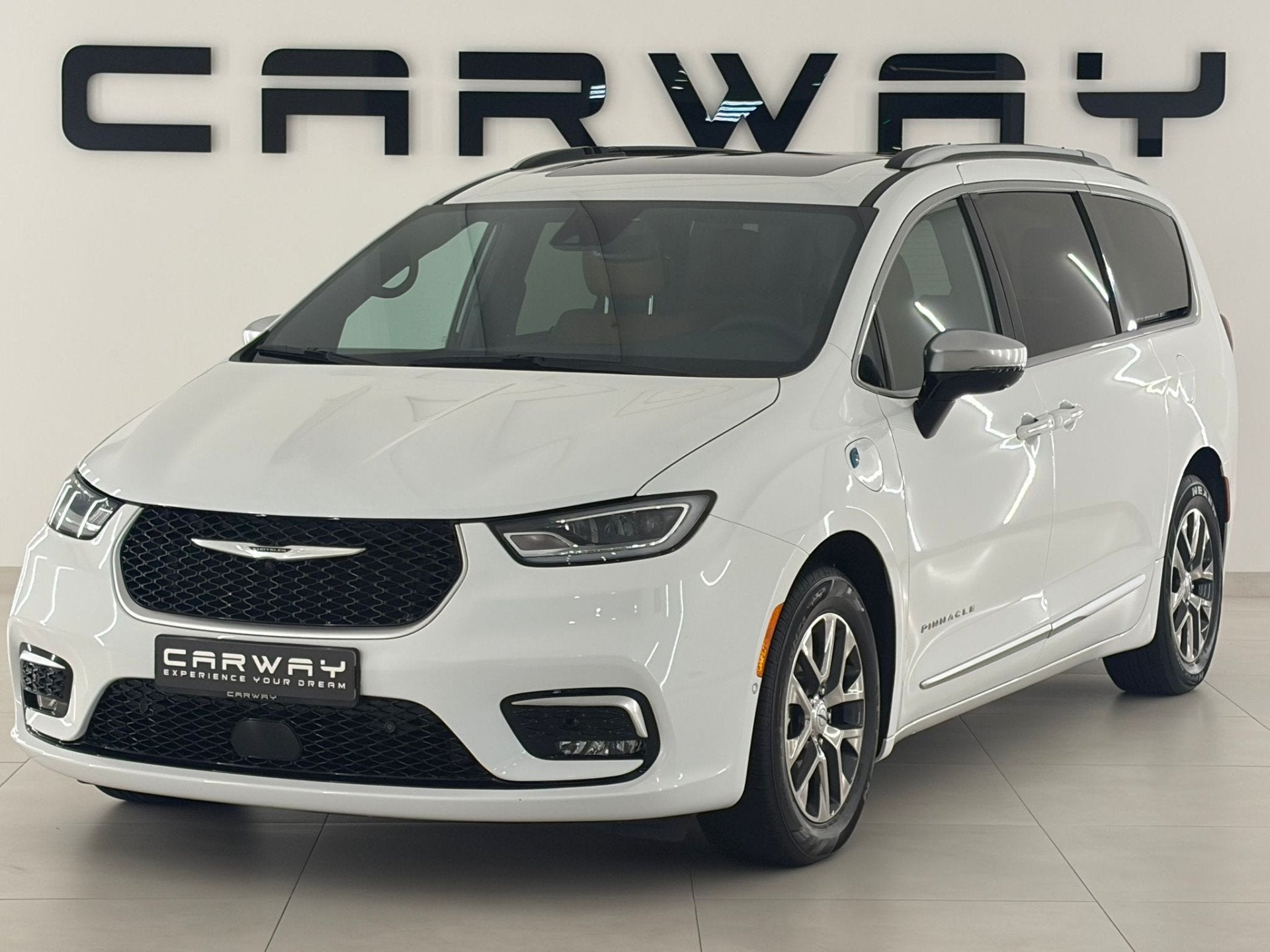Chrysler Pacifica 3.6 V6 Hybride Pinnacle (bj 2023), Auto's, Chrysler, Automaat, Dealer onderhouden, Gebruikt, Euro 6