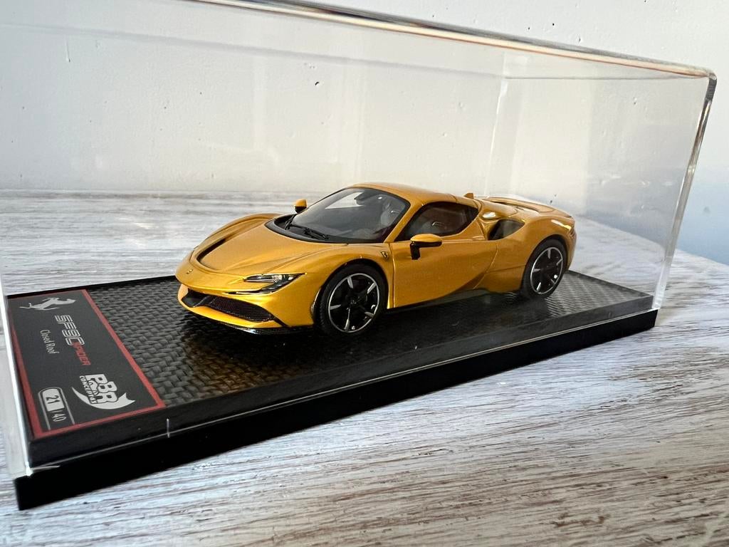 Ferrari SF90 Spider Closed Roof Giallo Montecarlo BBR 1:43, Hobby en Vrije tijd, Modelauto's | 1:43, Ophalen of Verzenden, Zo goed als nieuw