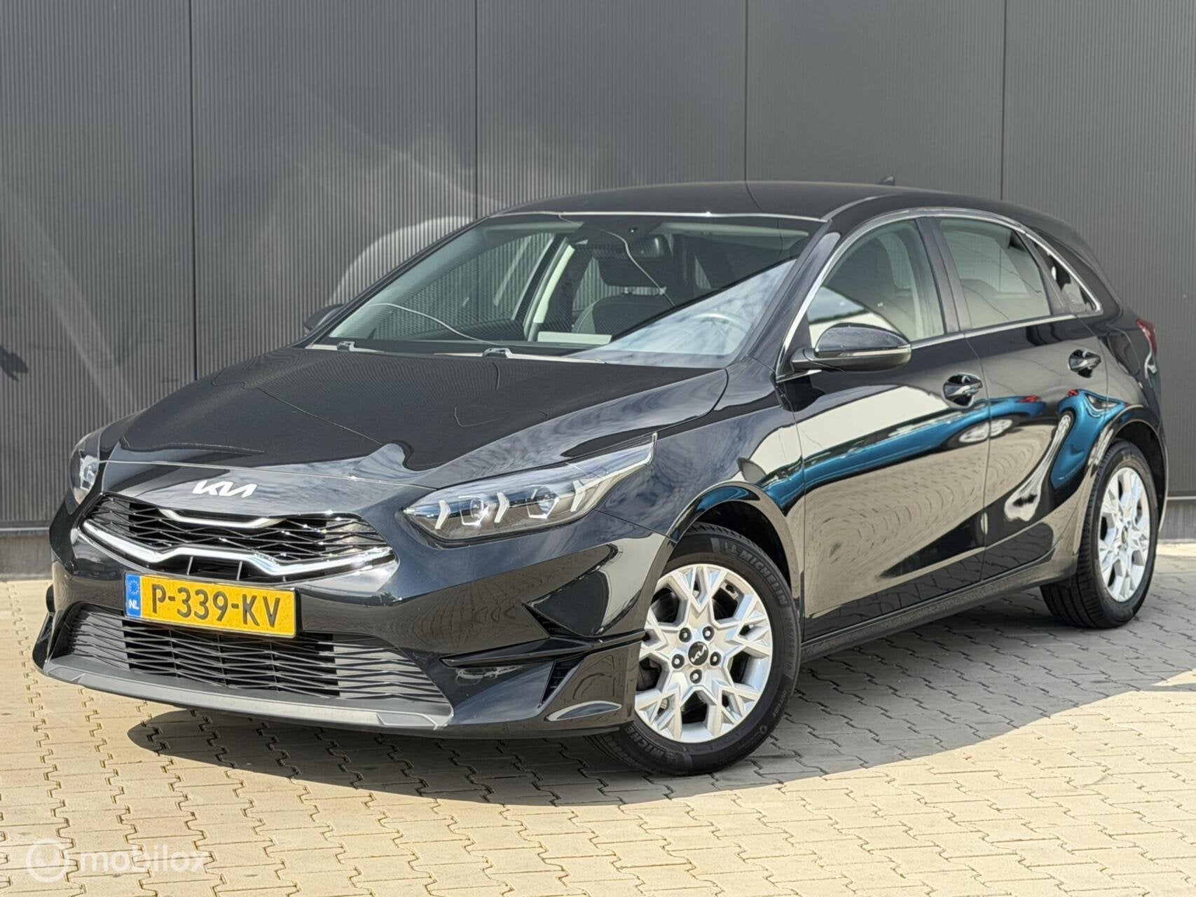 Kia Ceed 1.0 T-GDi DynamicLine | CRUISE | CARPLAY |, Auto's, Voorwielaandrijving, Adaptive Cruise Control, Stof, Gebruikt