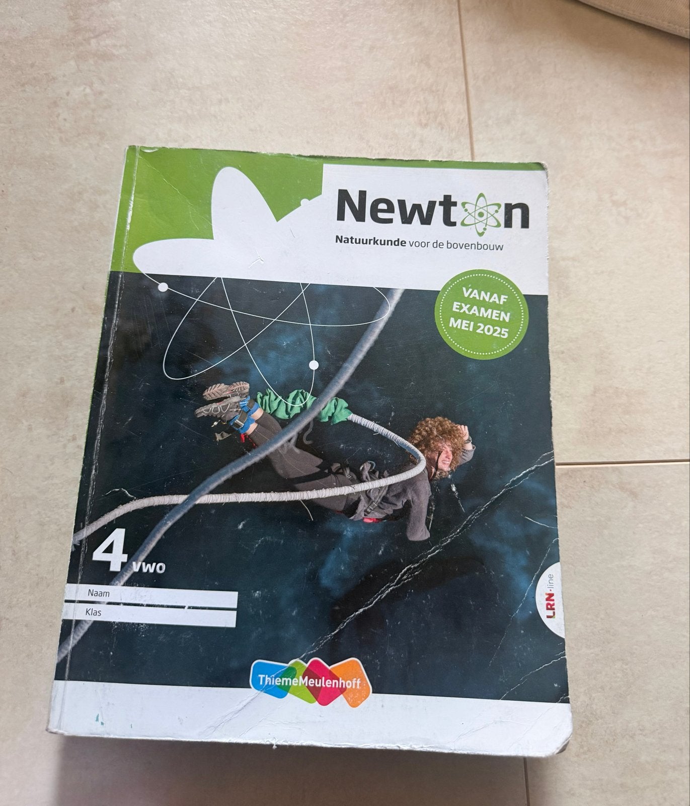 Newton Natuurkunde 4 VWO - Vanaf Examen Mei 2025, Ophalen of Verzenden, Gelezen, VWO, Natuurkunde