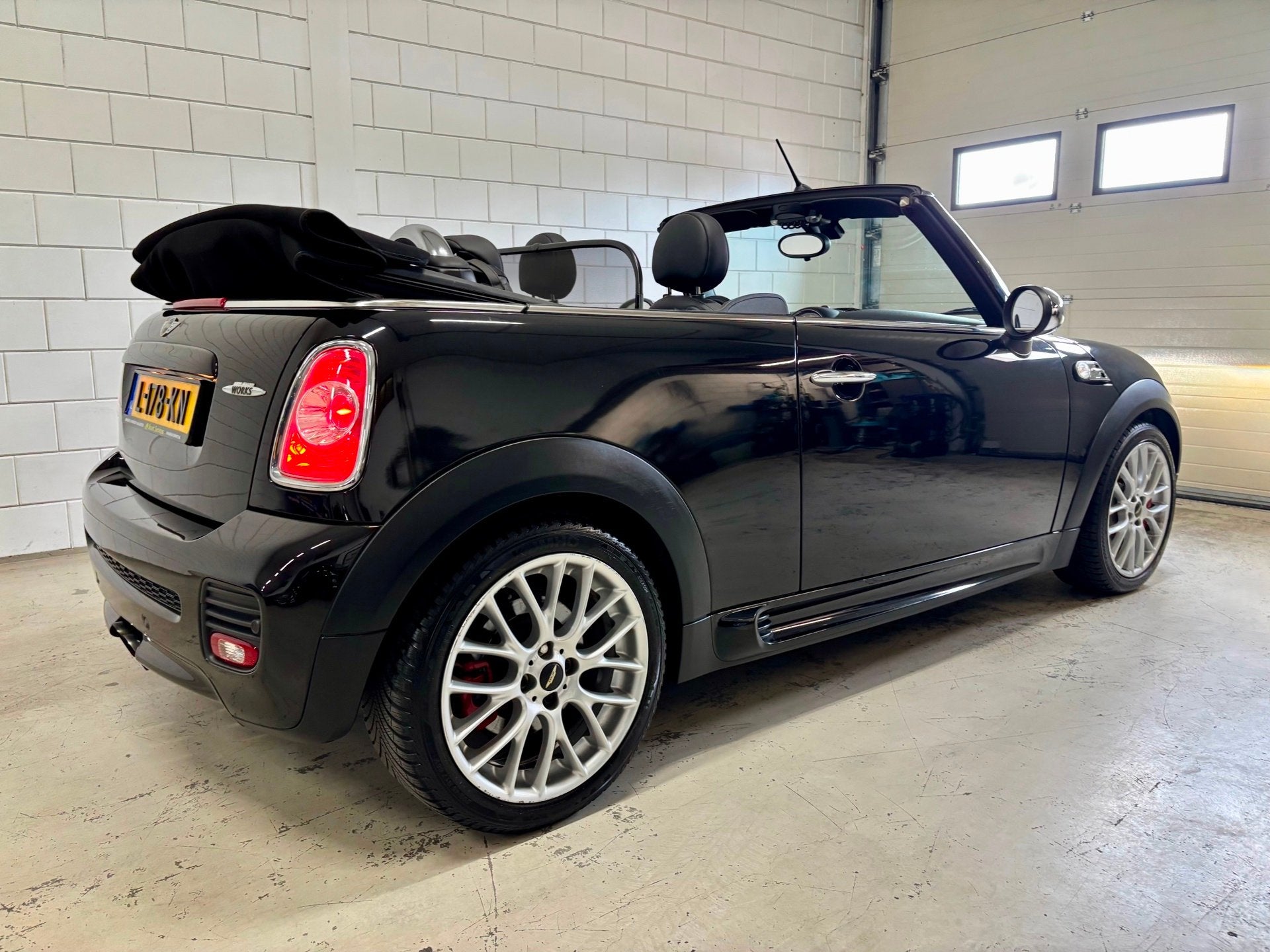 Mini Cabrio 1.6 John Cooper Works Chili Bj.13|Xenon|211PK|le, Auto's, Mini, Voorwielaandrijving, Euro 5, 15 km/l, Gebruikt