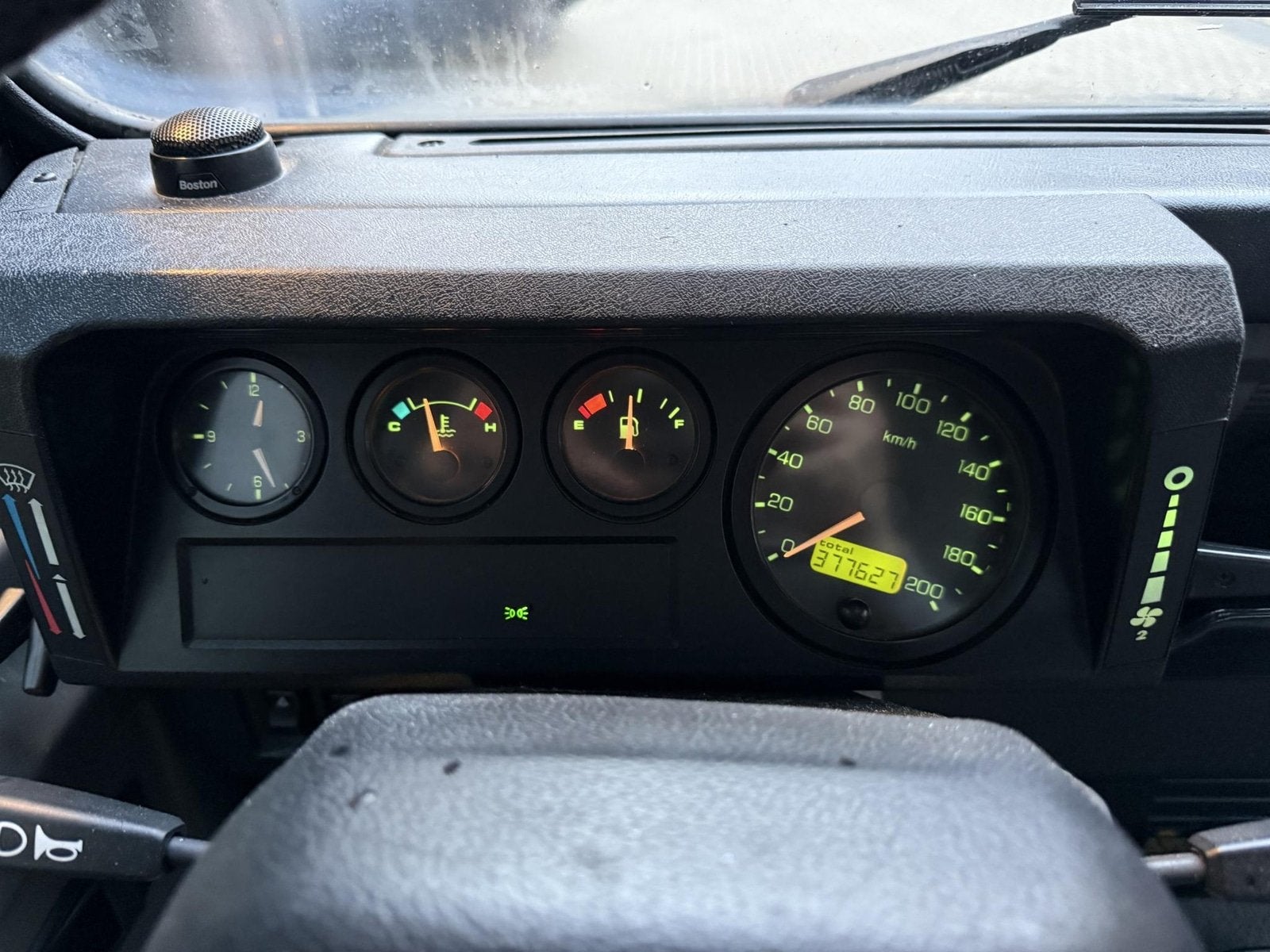 Land Rover Defender 2.5 110 Td5 County (bj 2000), foto 10