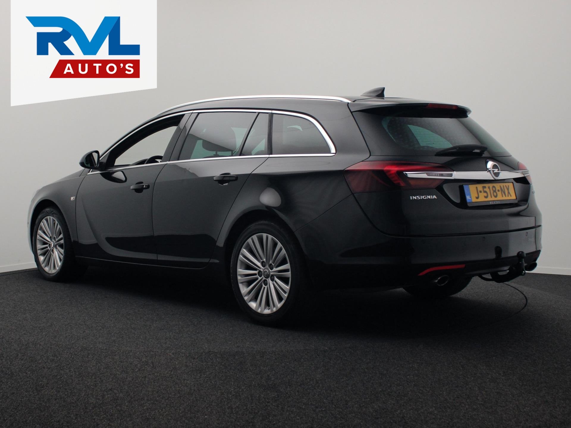 Opel Insignia Sports Tourer 2.0 T Innovation Automaat Leder, 4 cilinders, Zwart, Leder, 102 €/maand