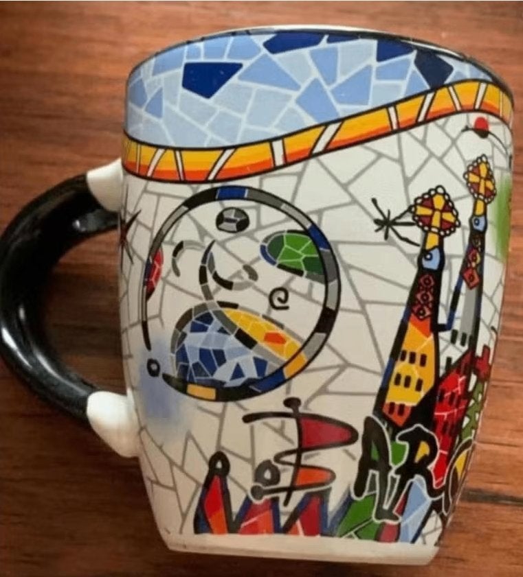 2x espressokopje, klein koffie kopje Barcelona, Gaudi, Ophalen of Verzenden, Zo goed als nieuw, Overige stijlen, Kop(pen) en/of Schotel(s)