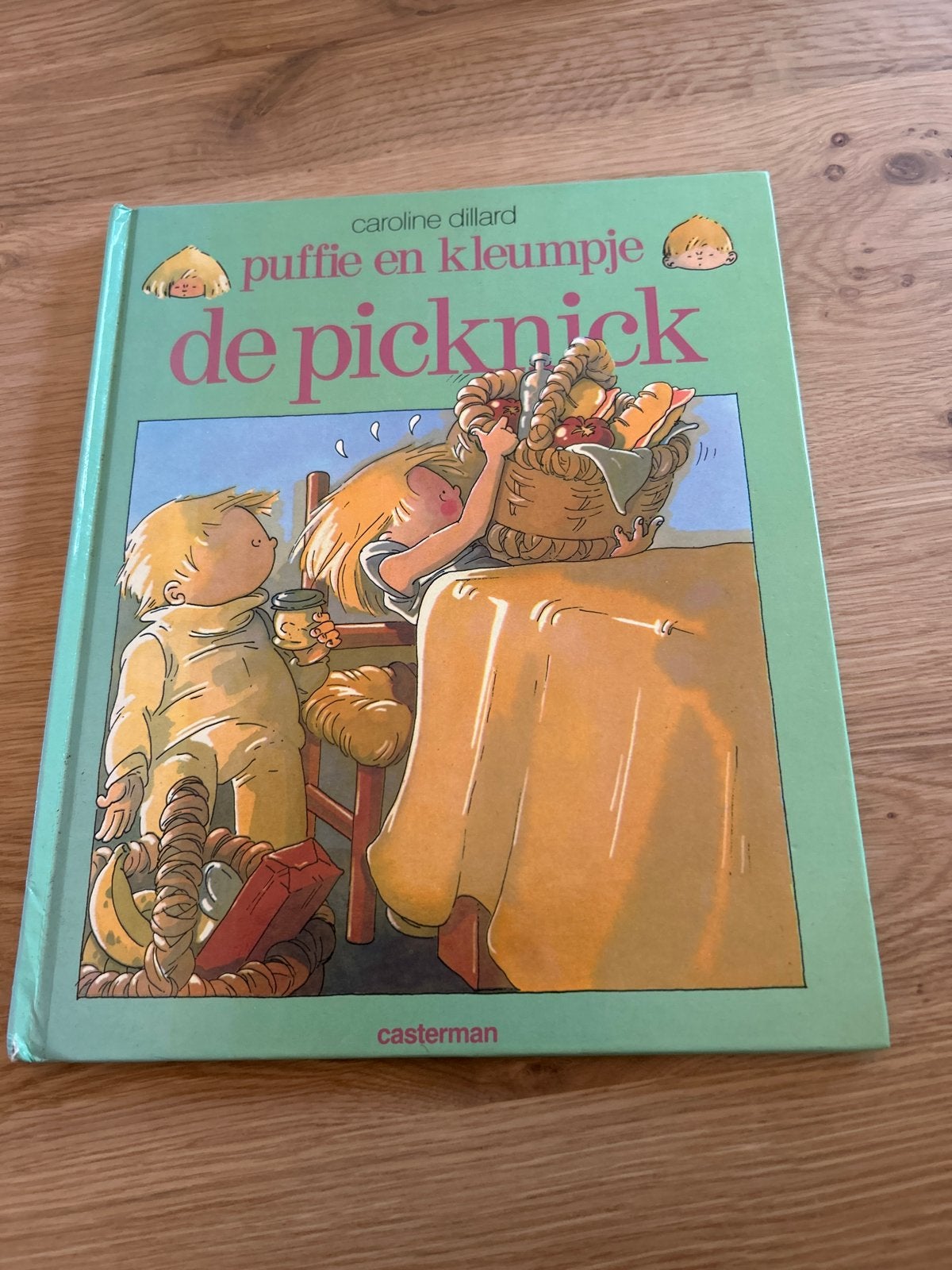 Puffie en Kleumpje: De Picknick - Caroline Dillard, Ophalen of Verzenden, Zo goed als nieuw, Fictie algemeen