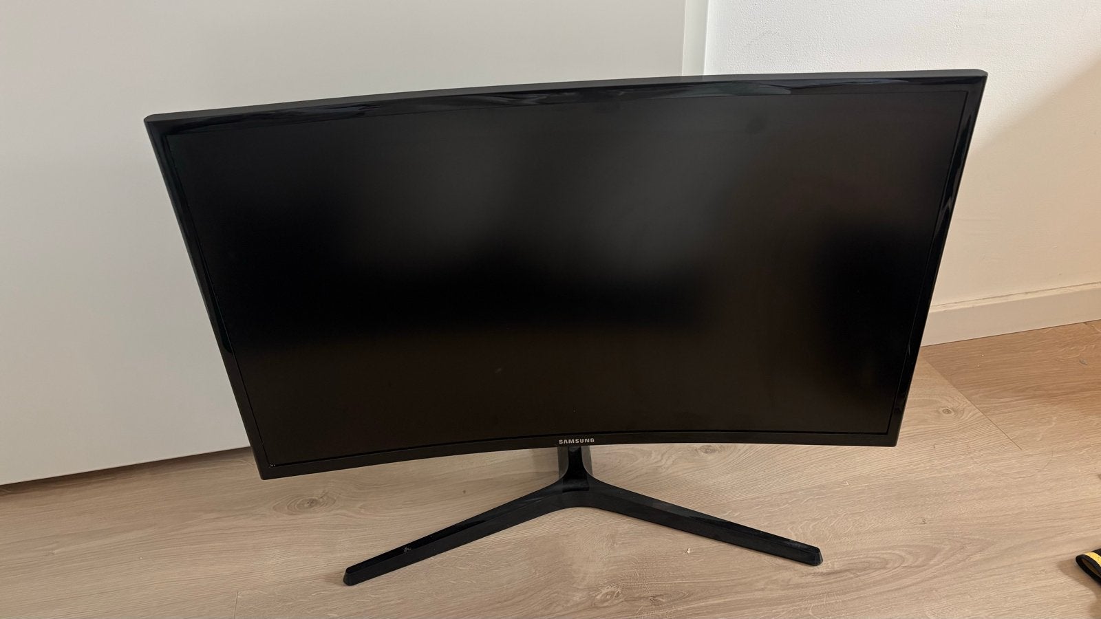 Samsung Curved Monitor - 27 inch || Moet nu weg, Computers en Software, Ophalen, Curved, VA, Full HD