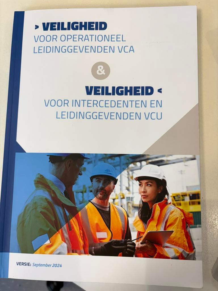 VCA leerboek, versie september 2024, Ophalen of Verzenden, Zo goed als nieuw, Bouwkunde