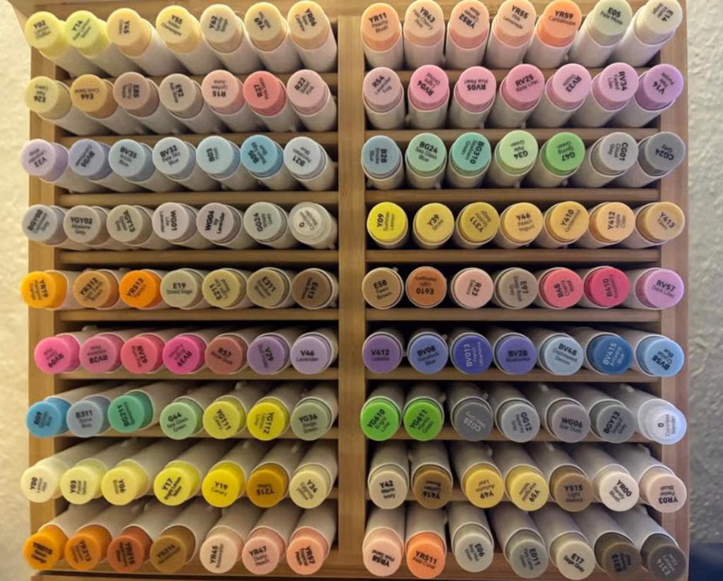 Compleet Ohuhu Alcohol Markers + kleurboeken, Gelpennen etc, Ophalen, Zo goed als nieuw, Potlood of Stift
