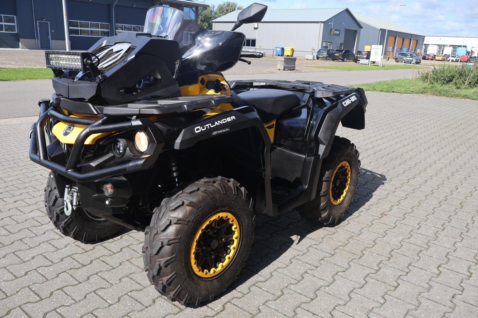 CAN-AM Outlander XTP 1000 Quad met L7E Auto Kenteken. geheel, Motoren, BRP Can am, Infobrpbenelux@brp.com, Uchy 4-6
1006  Lausanne