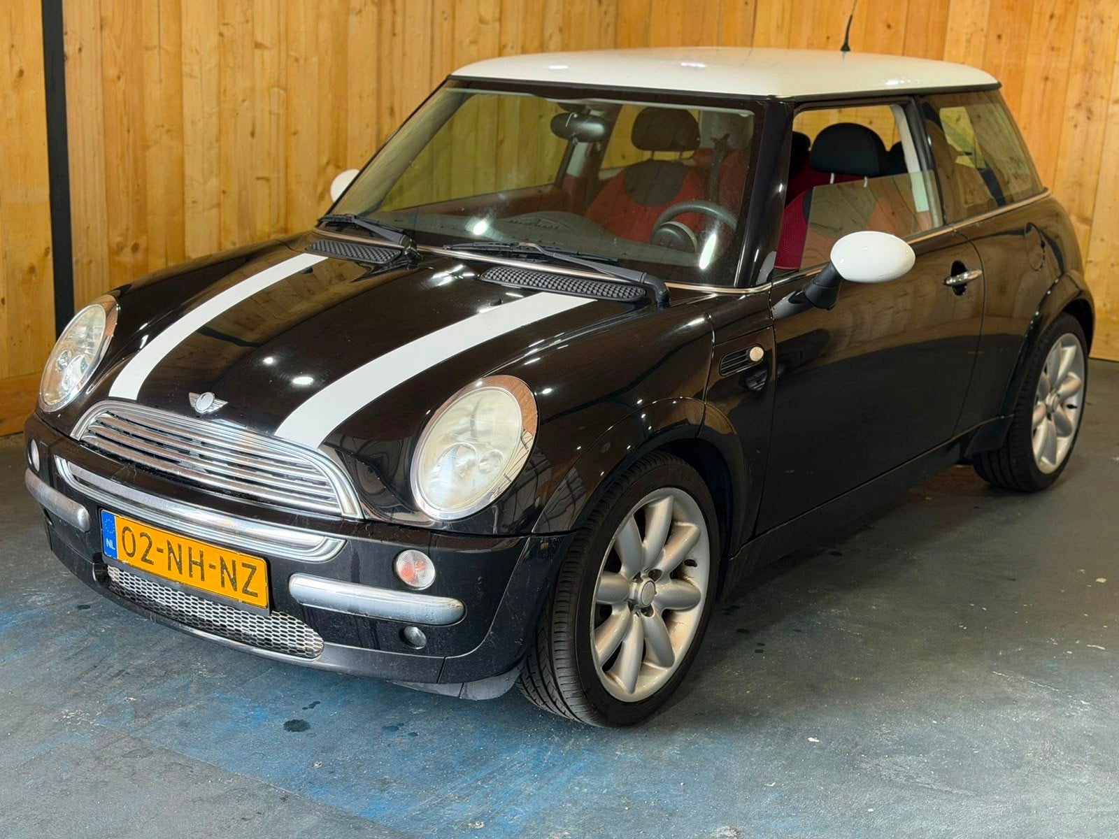 Mini Cooper 1.6 Pepper Airco Zwart APK 2027, Auto's, Mini, Voorwielaandrijving, 15 km/l, Gebruikt, 4 cilinders