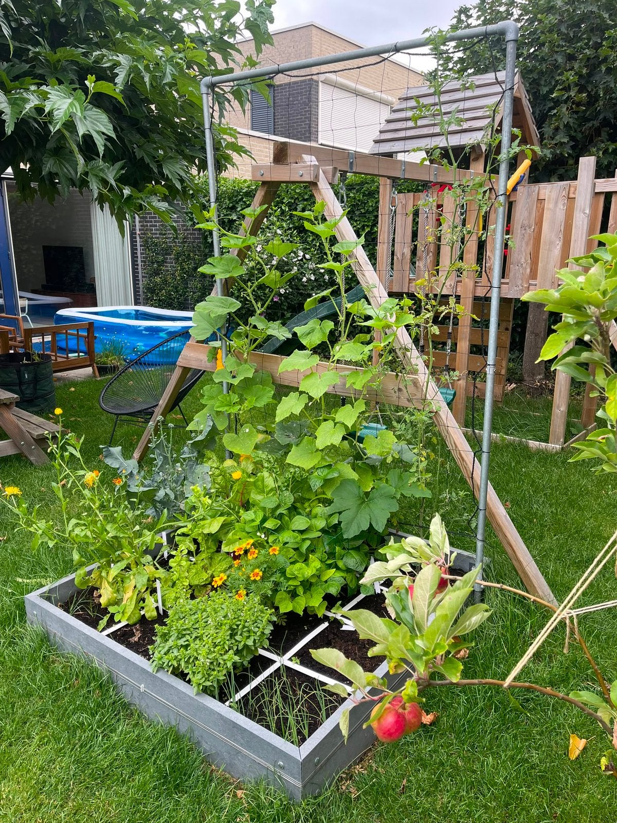 Makkelijke Moestuinbak Hero (16 vakken), Ophalen, Gebruikt, Kweekbak